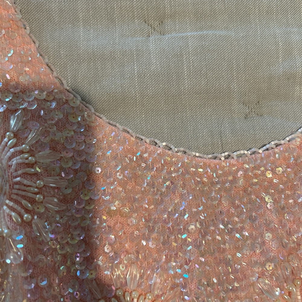 Vintage light pink beaded tank. Size M - Picture 4 of 11